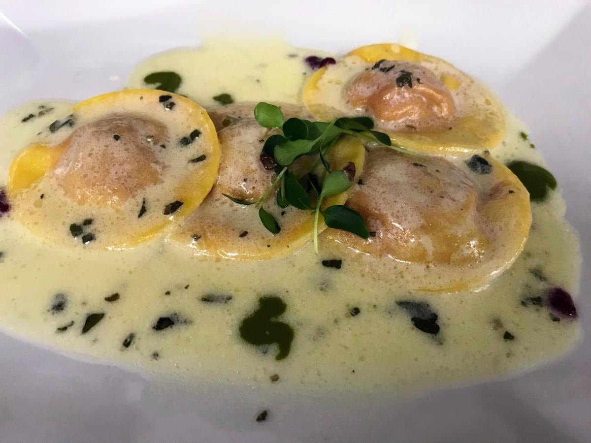 Savoia Palace Hotel 마돈나 디 캄필리오 외부 사진